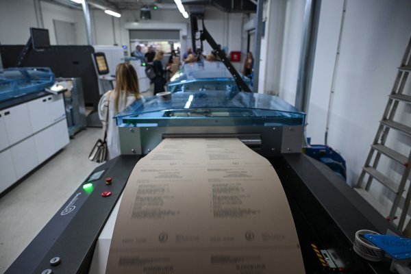 Krenulo tiskanje listića za lokalne izbore