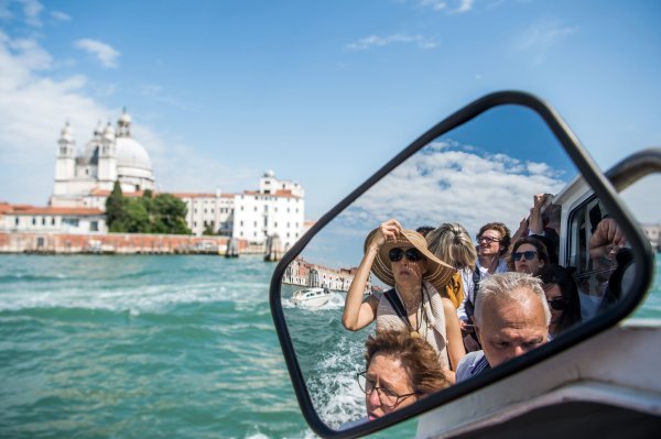 Turisti u Veneciji