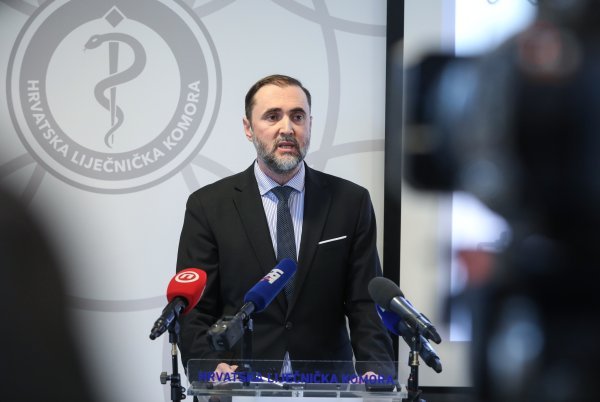 Krešimir Luetić