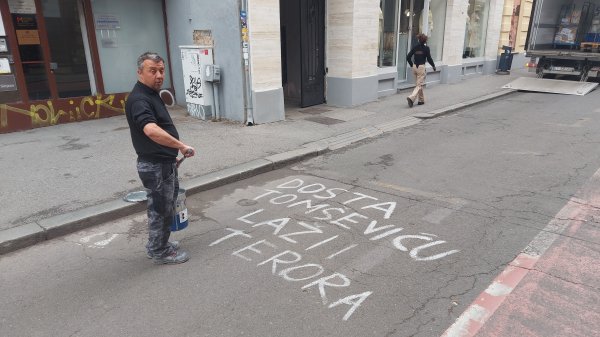 Uklanjanje grafita u Masarykovoj 23. travnja