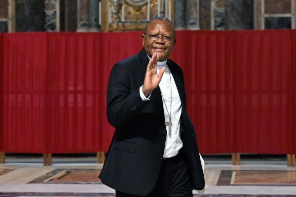 Fridolin Ambongo Besungu