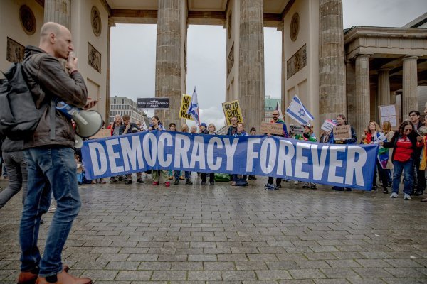 Prosvjednici u Berlinu 2023. protiv sudske reforme u Izraelu