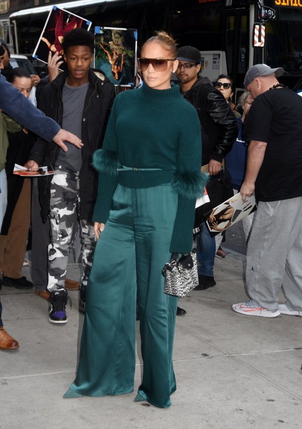 Jennifer Lopez s torbom Le Pliage 2019.