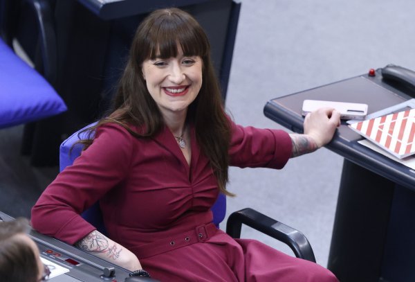 Reichinnek je posebno angažirana na temama socijalne pravde i feminizma