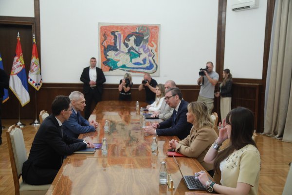 Aleksandar Vučić sastao se s ruskim i britanskim veleposlanikom