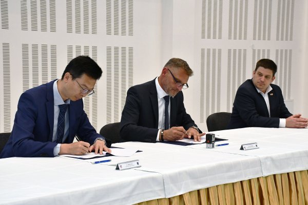 Kinezi koji su gradili Pelješki most dobili najskuplji posao u povijesti Hrvatskih cesta