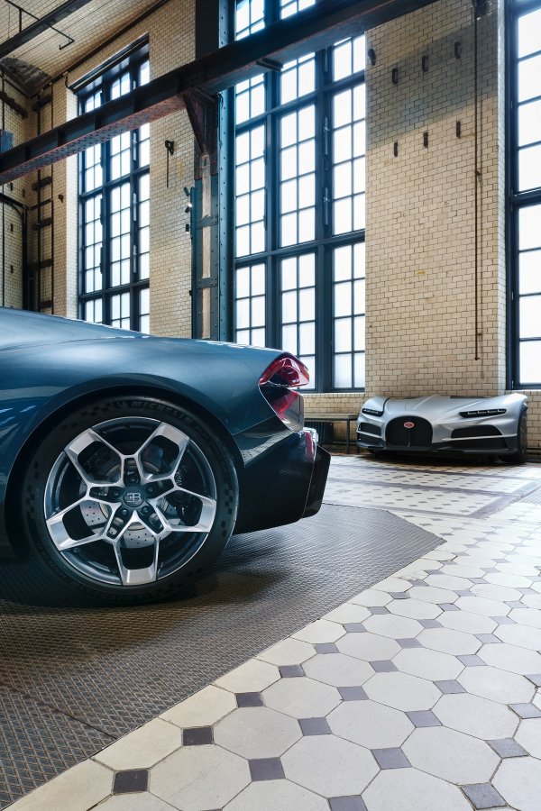 HOF Capital za milijardu eura preuzeo Porscheove udjele u Rimcu i Bugattiju
