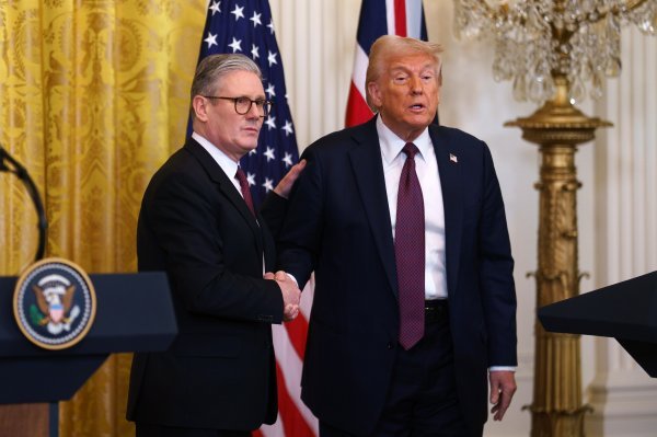 Keir Starmer i Donald Trump dogovorili su carine