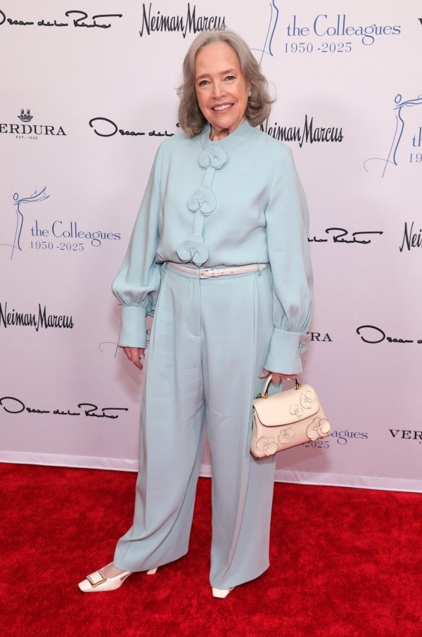Kathy Bates