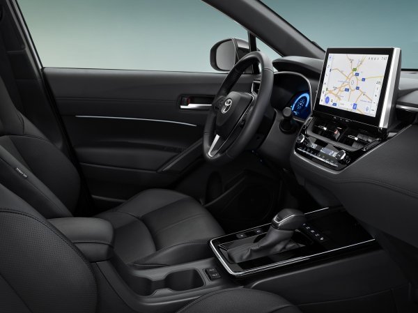 Toyota osvježila Corollu Cross