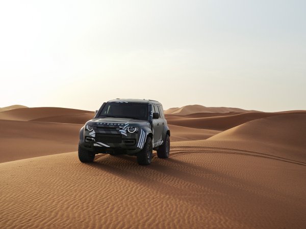 Defender Dakar D7X-R završio prva testiranja