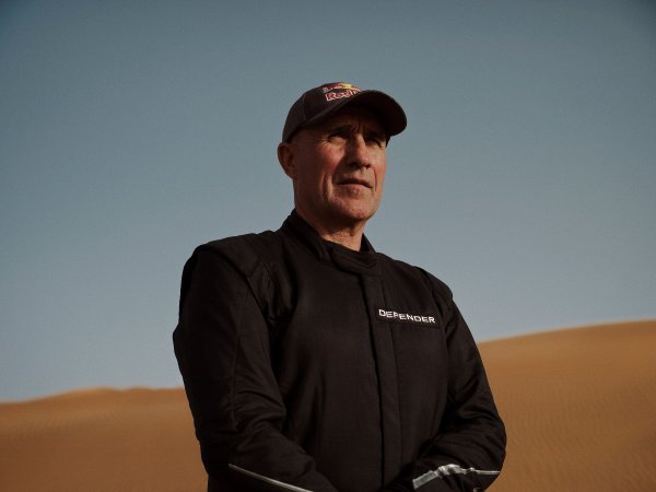 Defender Dakar D7X-R: 14-strukI pobjednik Dakra Stéphane Peterhansel