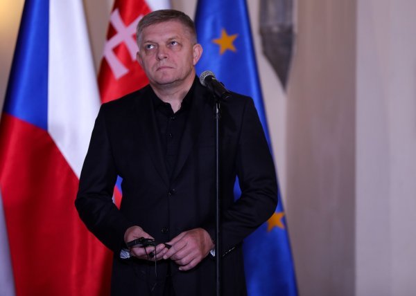 Slovački premijer Robert Fico nije zadovoljan planom EU da se u potpunosti odrekne ruskih energenata