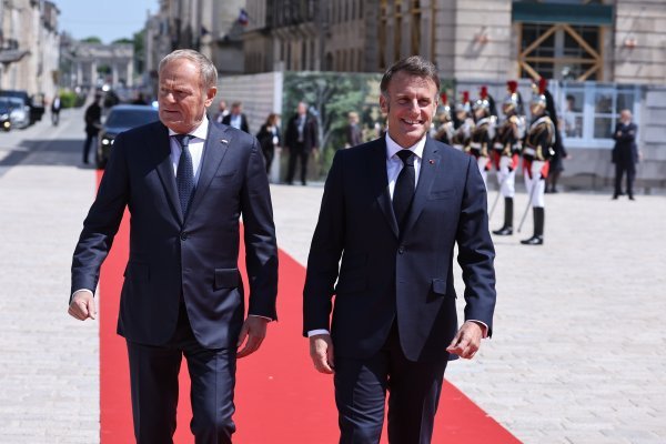 Donald Tusk i Emmanuel Macron