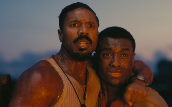 Michael B. Jordan i Miles Caton u filmu Grešnici