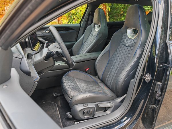 Volkswagen Passat 2.0 TDI DSG R-Line