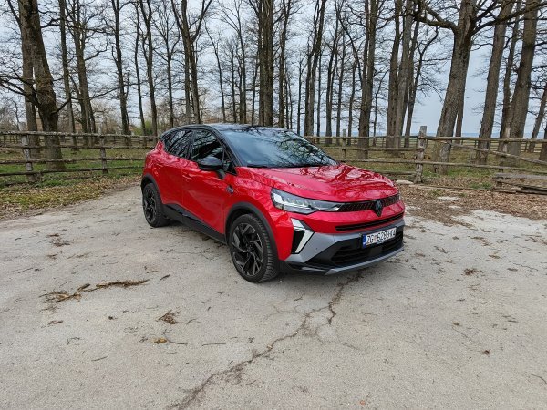 Renault Captur esprit Alpine TCe 160 EDC