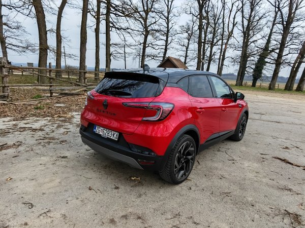Renault Captur esprit Alpine TCe 160 EDC