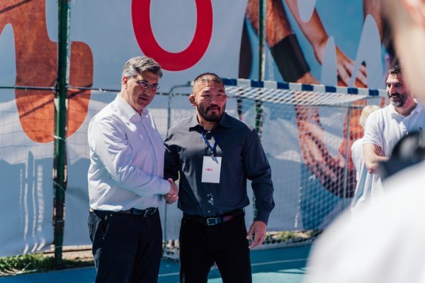 Andrej Plenkovic i Satoshi Ishi