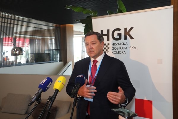 Andrija Mikulić