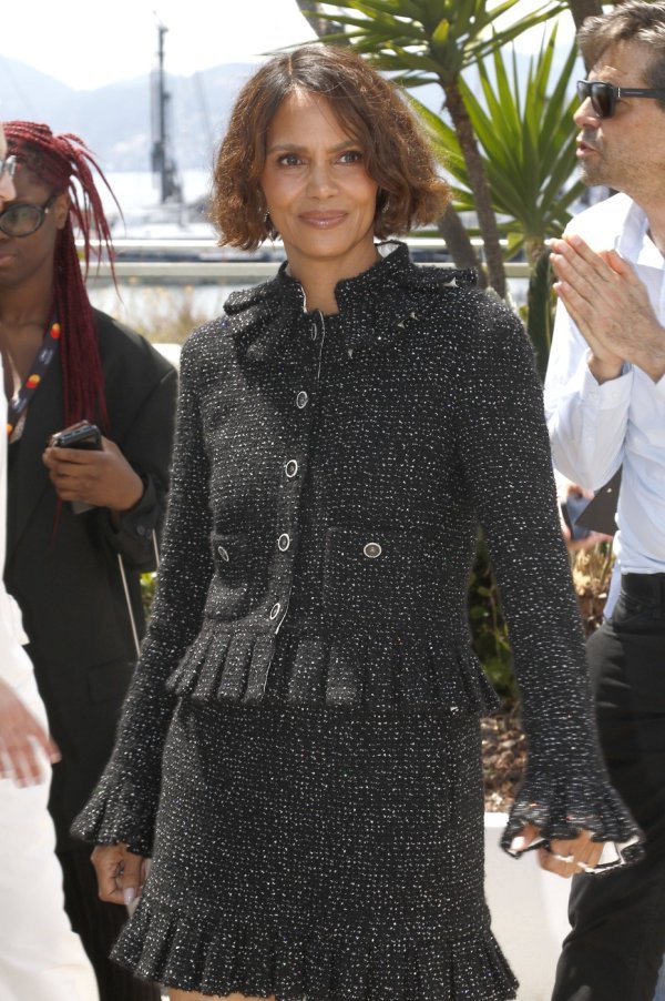 Halle Berry u Cannesu oduševila francuskim chicom, ali nije prošlo bez drame