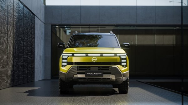 Nissan Frontier Pro plug-in hibrid pick-up