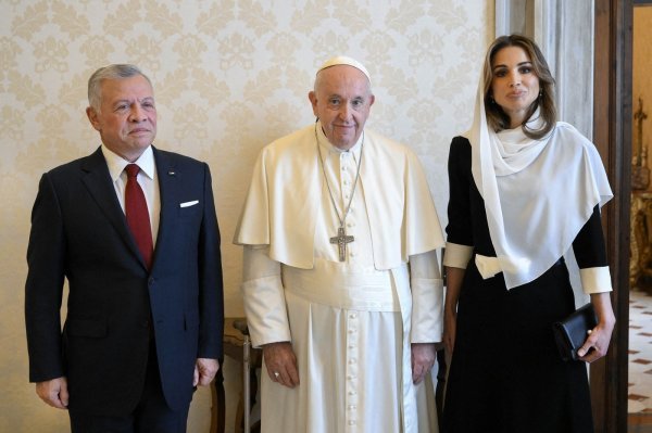 Kraljica Rania, susret s papom Franjom 2022. godine