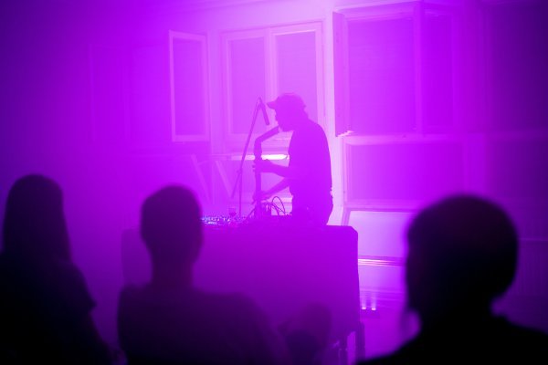 Andro Giunio predstavit će solo zvučni performans Off Gamut