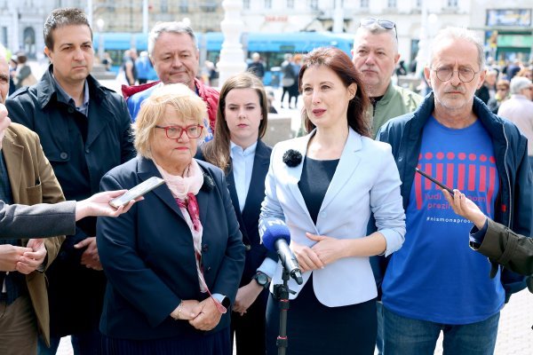Anka Mrak Taritaš i Dalija Orešković
