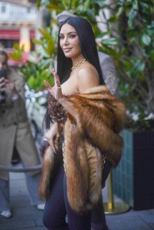 Kim Kardashian na djevojačkoj zabavi Lauren Sanchez