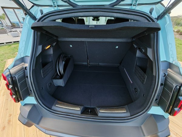 Renault 4 E-Tech electric - dinamička premijera