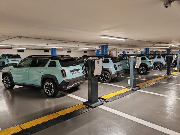 Renault 4 E-Tech electric - dinamička premijera