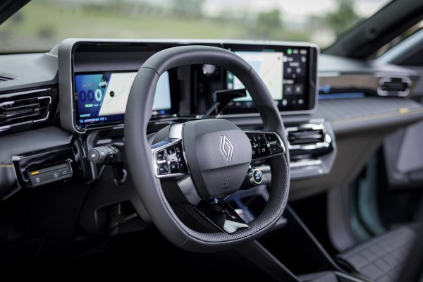 Renault 4 E-Tech electric - dinamička premijera