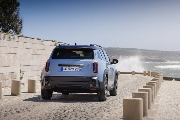Renault 4 E-Tech electric - dinamička premijera