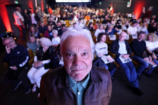 Direktor festivala Nikola Devčić naglasio je da se uz obljetnicu same manifestacije obilježava i 80 godina od pobjede nad fašizmom