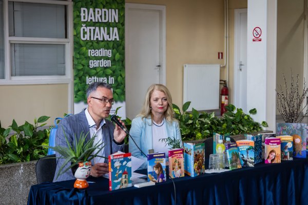 Vjekoslava Huljić u osnovnoj školi Ostrog