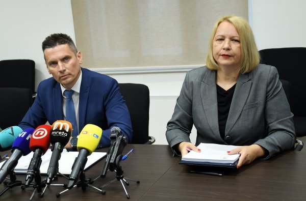 HDZ-ov Domagoj Orlić i bivša gradonačelnica, SDP-ova Kristina Ikić Baniček