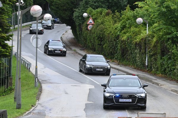 Dolazak premijera Plenkovića i ministara na Pantovčak