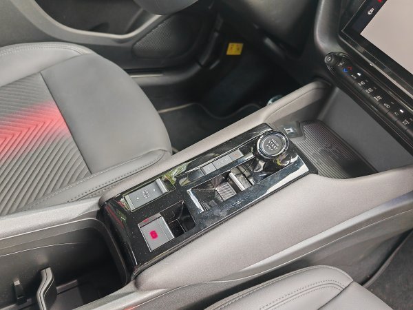 Alfa Romeo Junior Ibrida 1.2 136 KS
