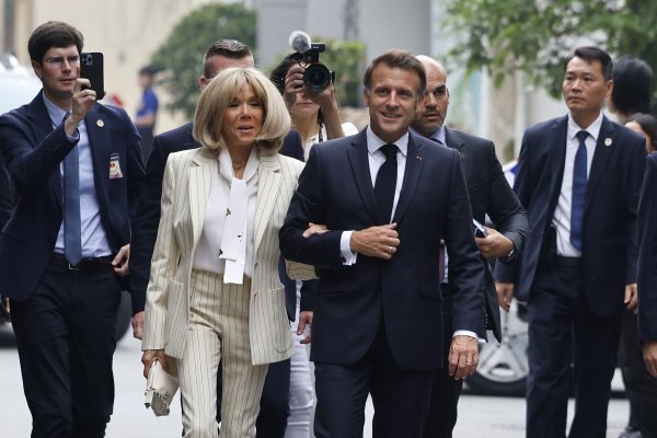 Emmanuel Macron i Brigitte Macron