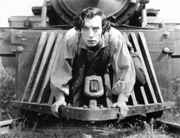 U filmu General (1926.) Keaton tumači inženjera kojem vojnici otmu vlak i djevojku