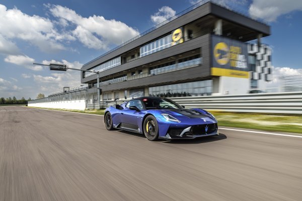 Maserati GT2 Stradale