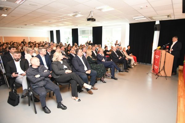 Zoran Milanović održao je predavanje