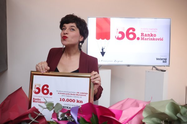 Godine 2022. osvojila je prvu Nagradu Ranko Marinković za najbolju kratku priču Večernjeg lista