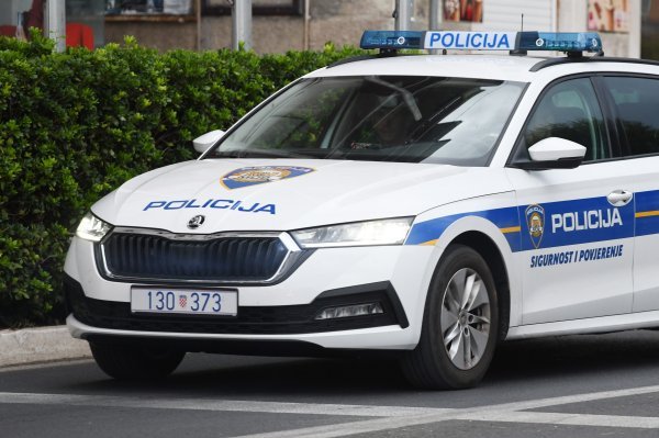 U dvorište kuće u Novom Zagrebu bačena eksplozivna naprava, nema ozlijeđenih