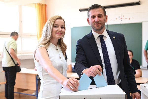 Kandidat za gradonačelnika Splita Tomislav Šuta sa suprugom