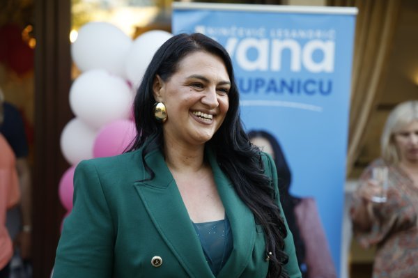 Atmosfera u stožeru Ivice Puljka i Ivane Ninčević Lesandrić