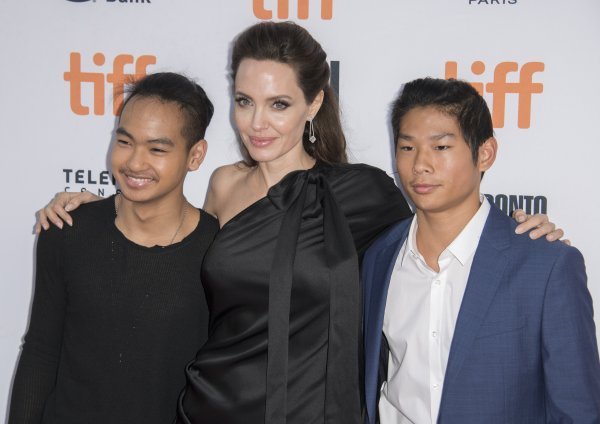Maddox Jolie-Pitt, Angelina Jolie i Pax Jolie-Pitt