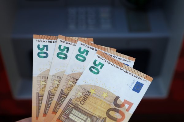Prijavljen dvojac zbog iznuđivanja i prijetnji