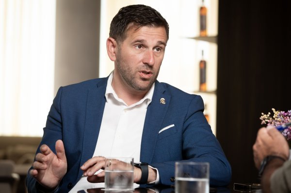 'Nisam imao, niti ću imati, problem s onima koji su drugačijeg svjetonazora ili stranačke pripadnosti. Ja nikoga ne etiketiram'